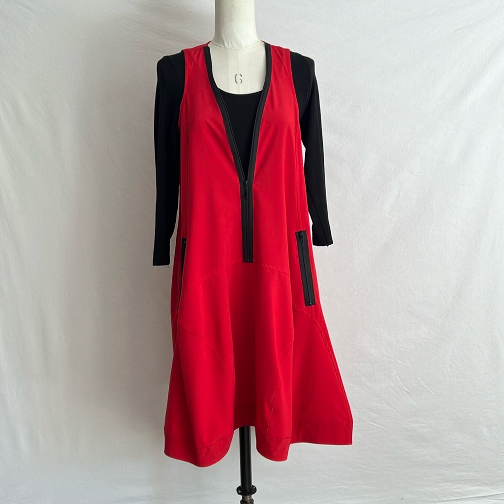 Stunning Red Vest/Dress Comes With Os Black Undershirt